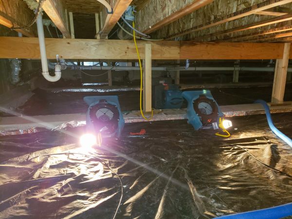 Crawlspace Water Removal in Elgin